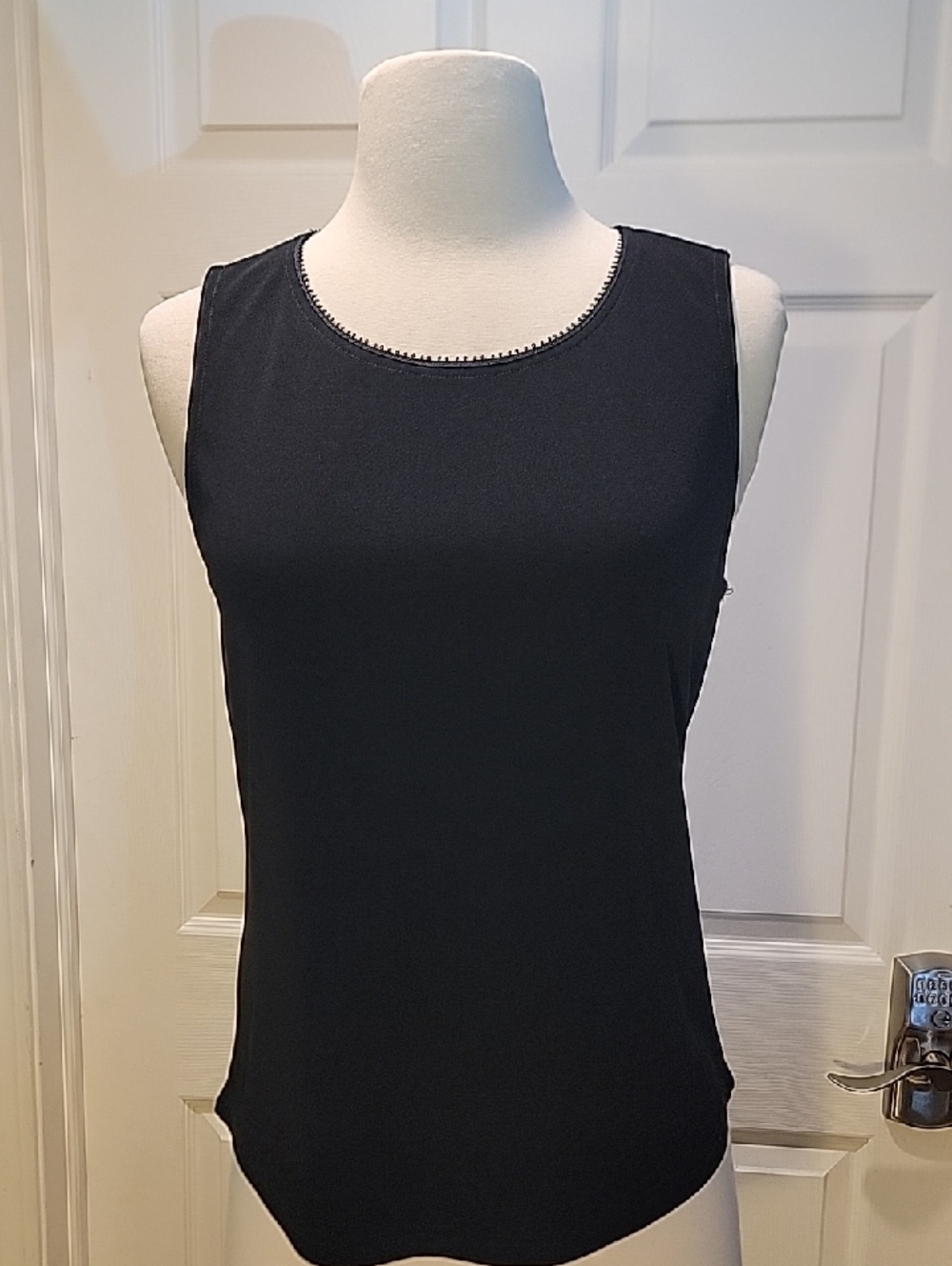 Black DKNY top. Size MEDIUM